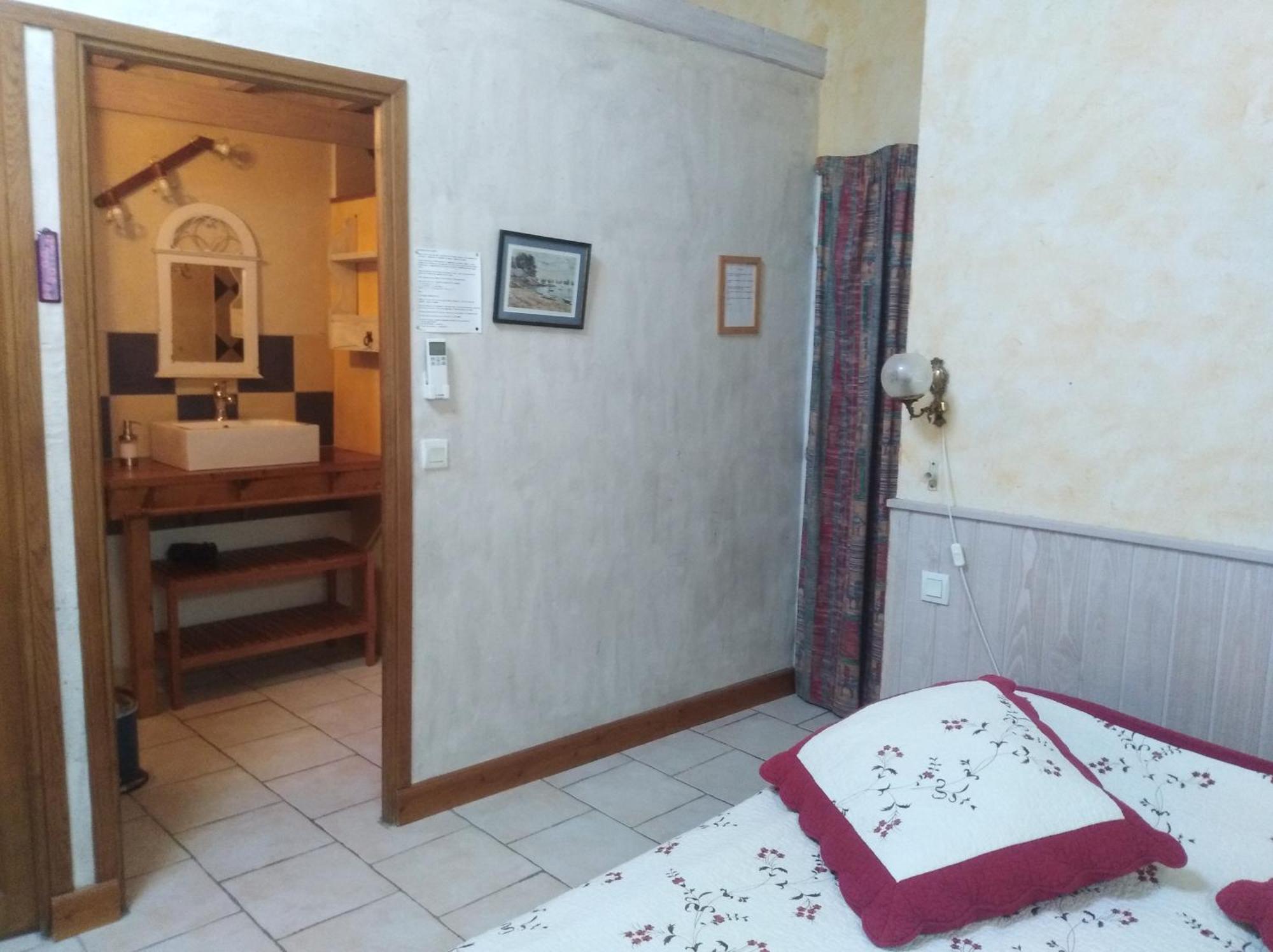 Le Mas De La Musardiere Chambres D Hotes Les Assions Exterior photo