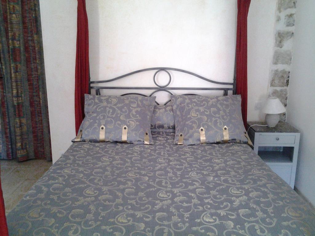 Le Mas De La Musardiere Chambres D Hotes Les Assions Room photo